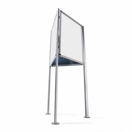 Totem a 3 caras para exterior