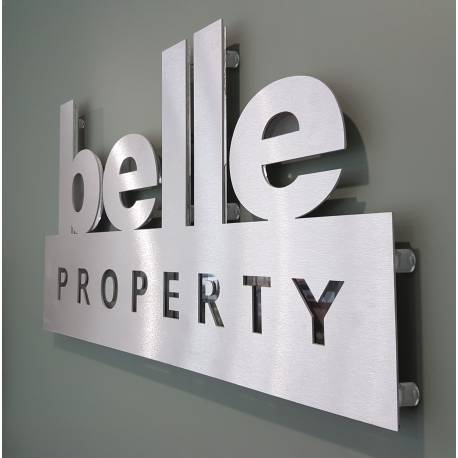 Separador transparente para carteles