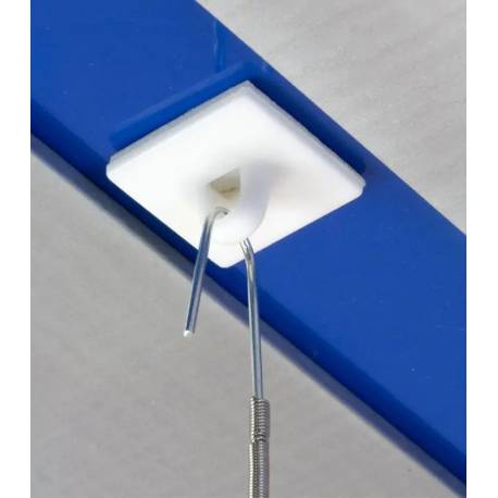 Colgador adhesivo 20x20 mm