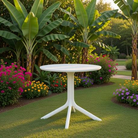 Mesa redonda en polipropileno de color blanco ambiente