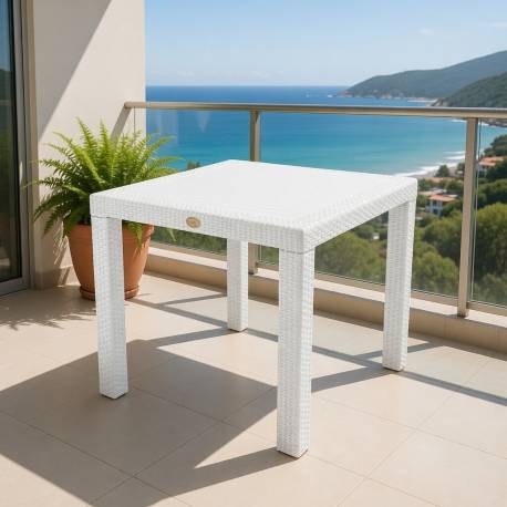 MESA CUADRADA IMITACION RATTAN BLANCA